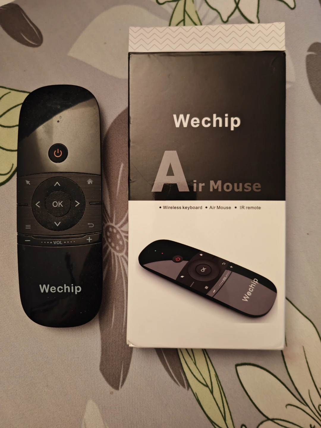 Wechip Air Mouse Remote + Mini Wireless Keyboard