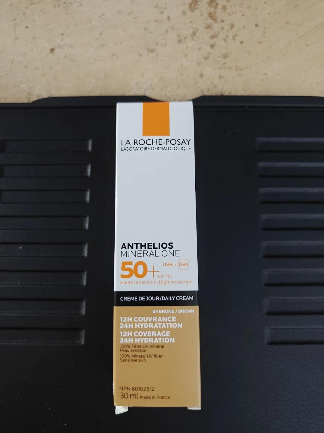 La Roche-Posay Anthelios Mineral One 04 Brown