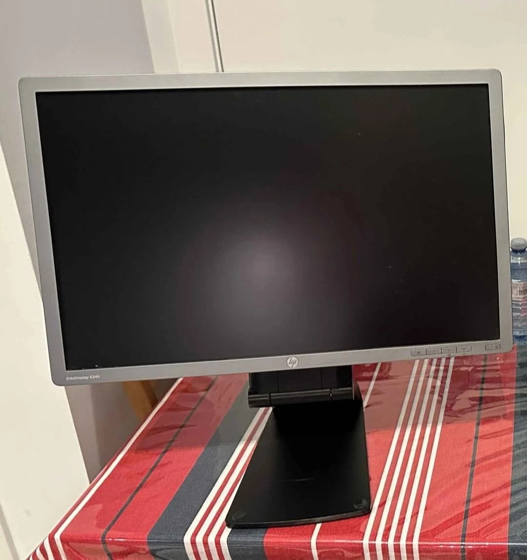 HP EliteDisplay E241i 24-inch Monitor