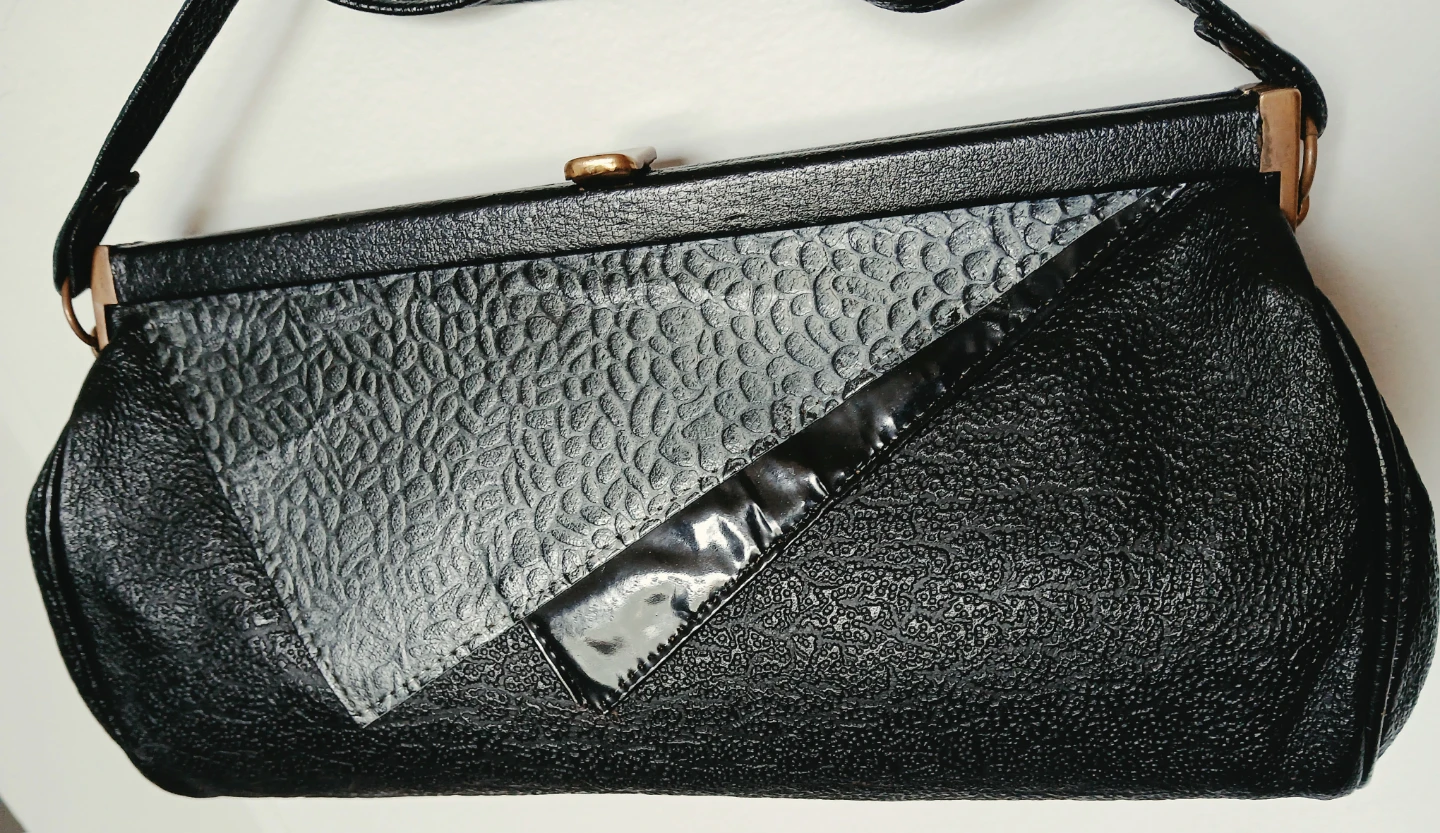 Vintage Black Textured Shoulder Bag