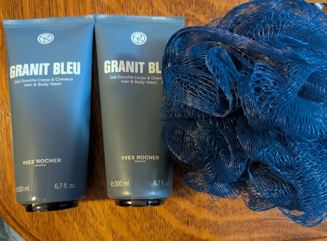 Two Yves Rocher Granit Bleu Hair and Body Washes with Sponge