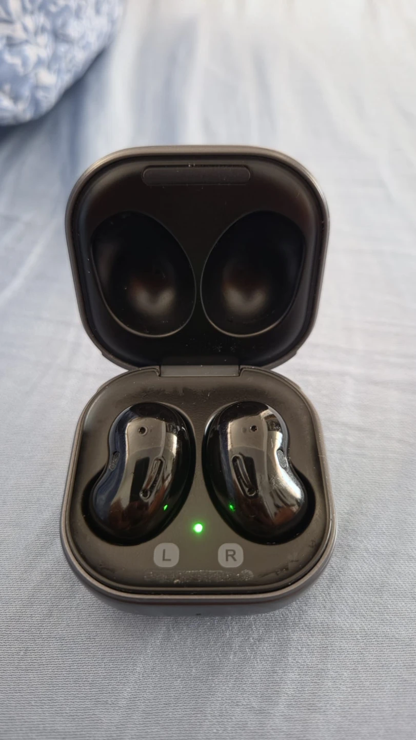 Samsung Galaxy Buds Live Wireless Earbuds - photo 5