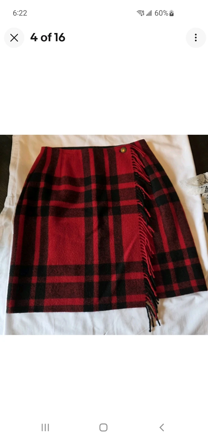 Red and black plaid wrap skirt - photo 5