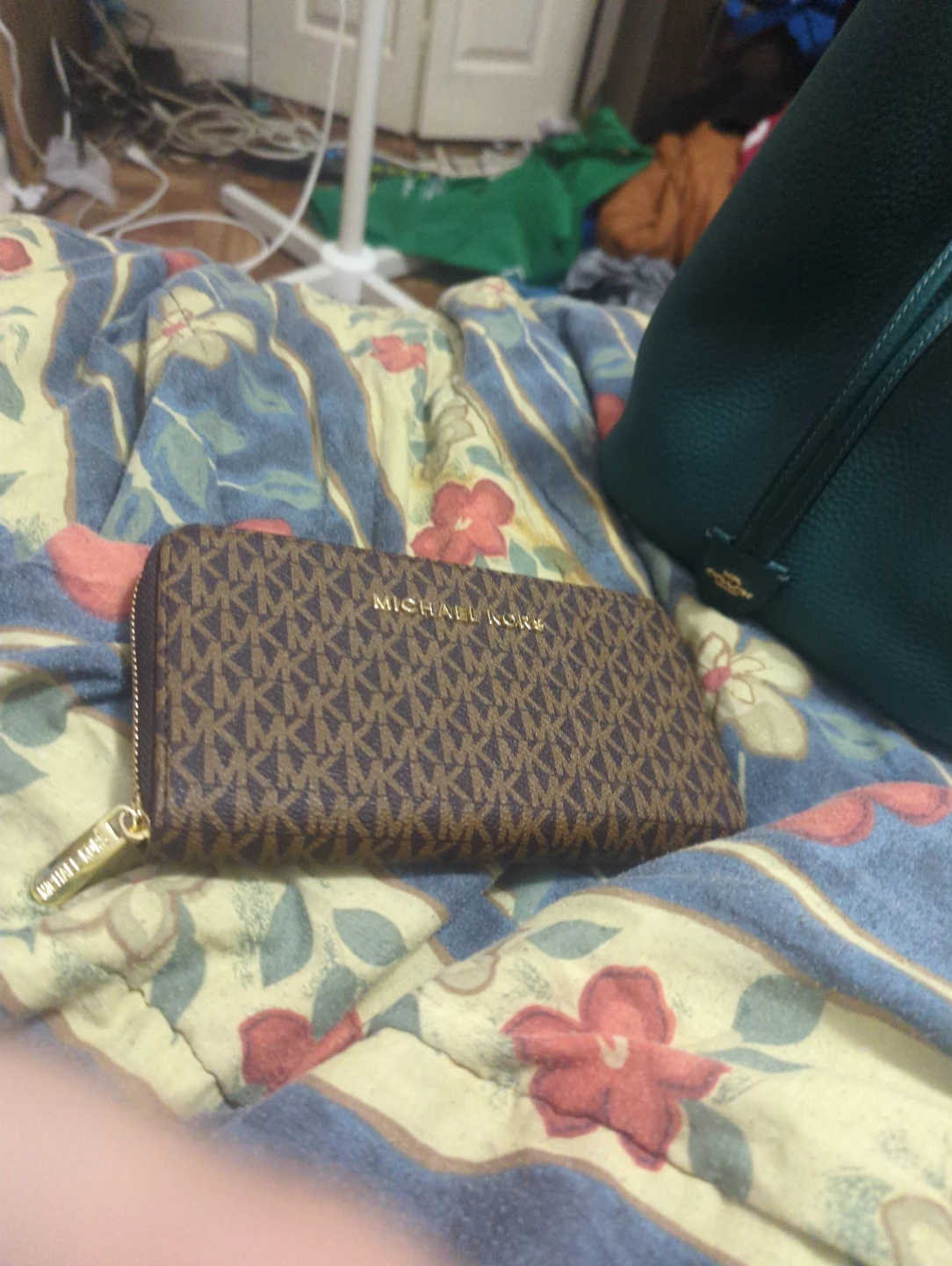 Michael Kors Logo Zip-Around Wallet - photo 2