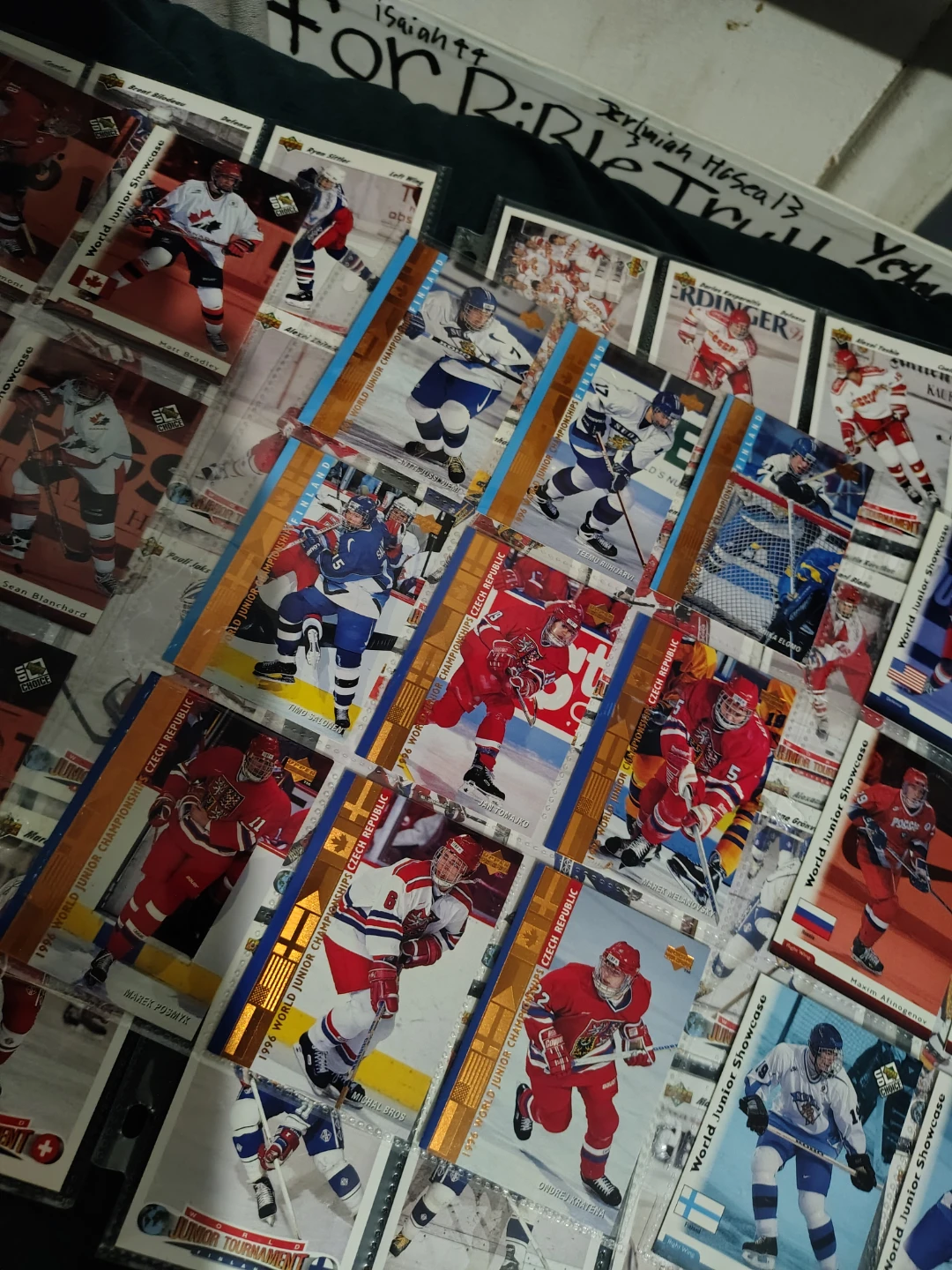 60 or more  cardss World Junior Hockey Cards
