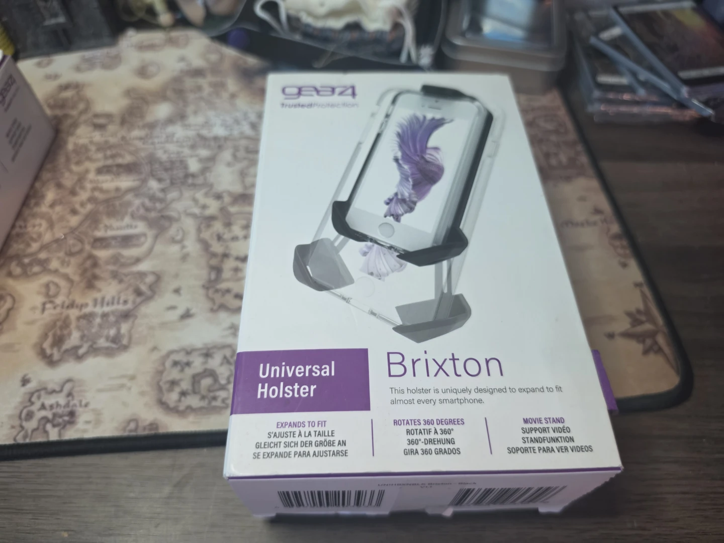 Gear4 Brixton Universal Smartphone Holster