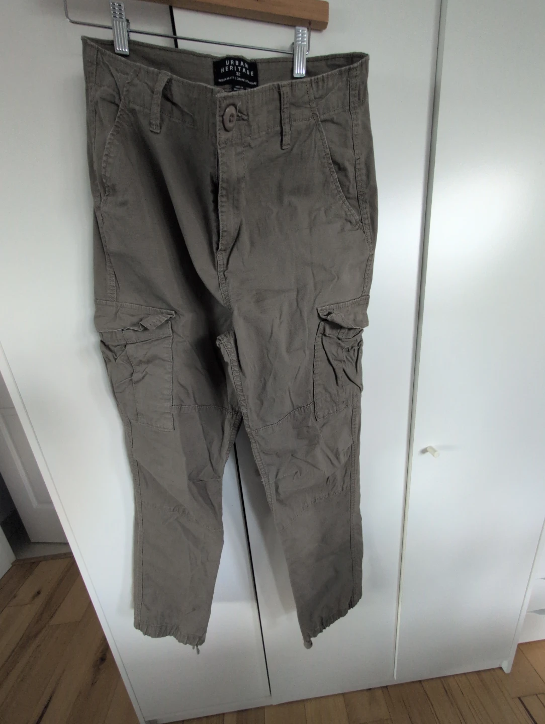Urban Heritage Cargo Pants, Size 32