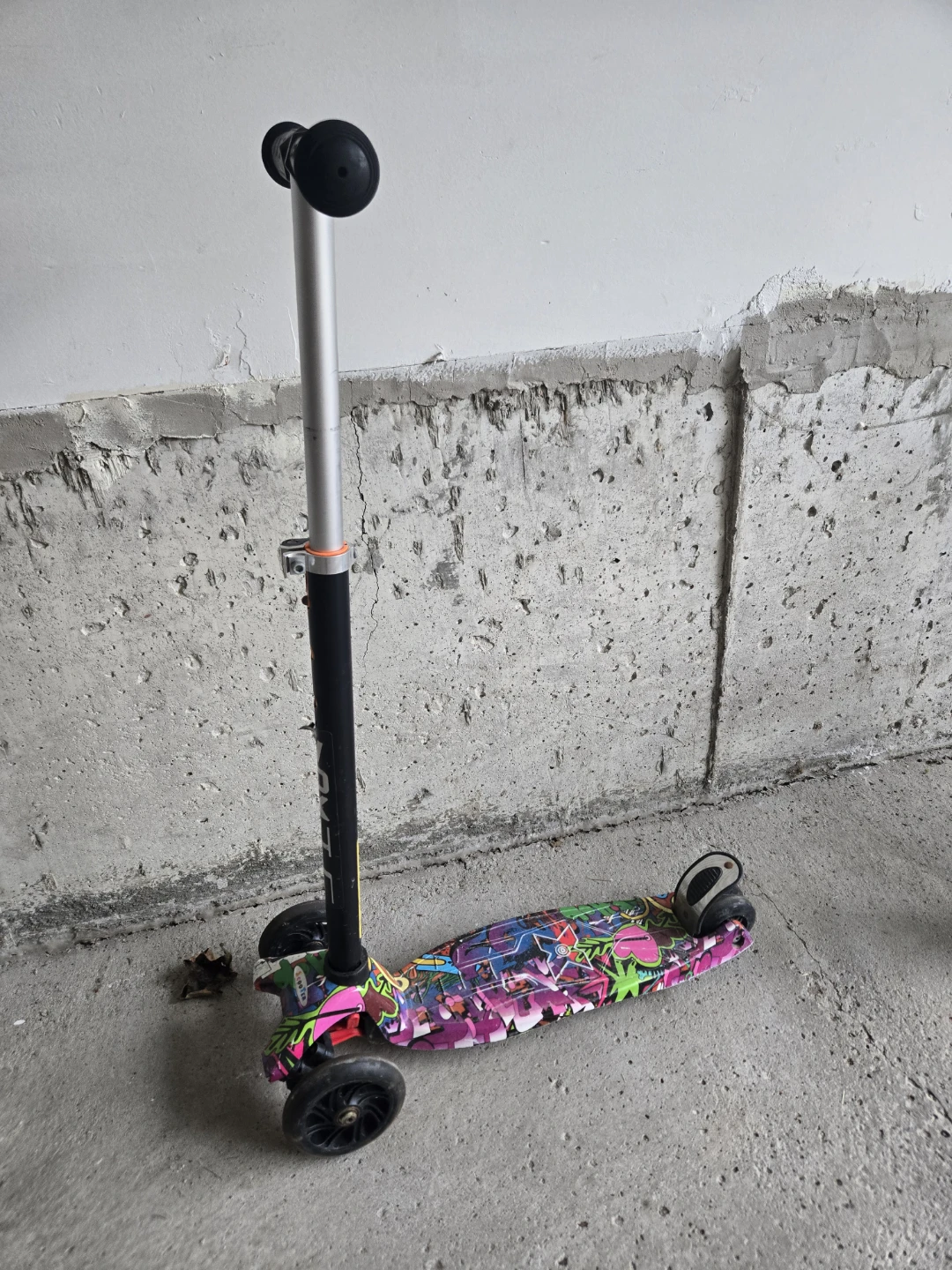18 inch Kids Bicycle + Kids scooter - photo 2