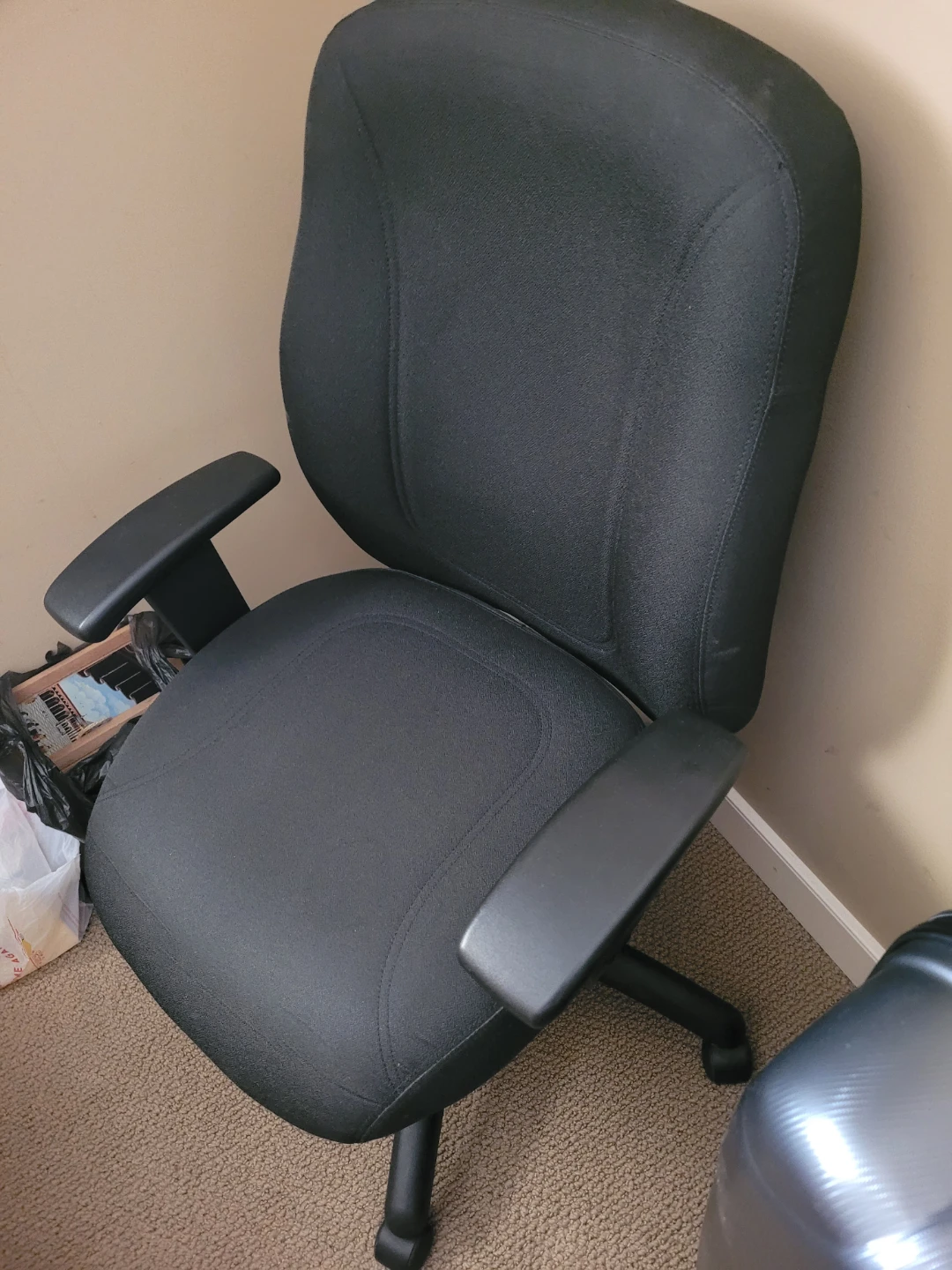Like new Black Office Task Chair