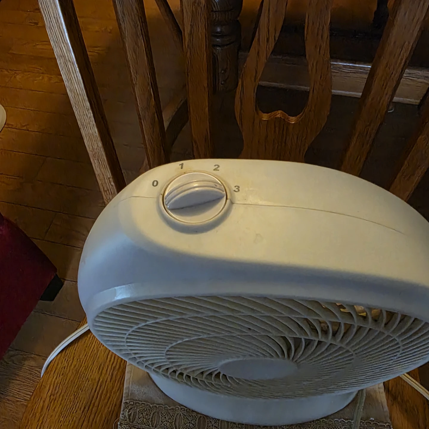 Compact 10" Portable Desk / Table Fan (3-Speed) - photo 2