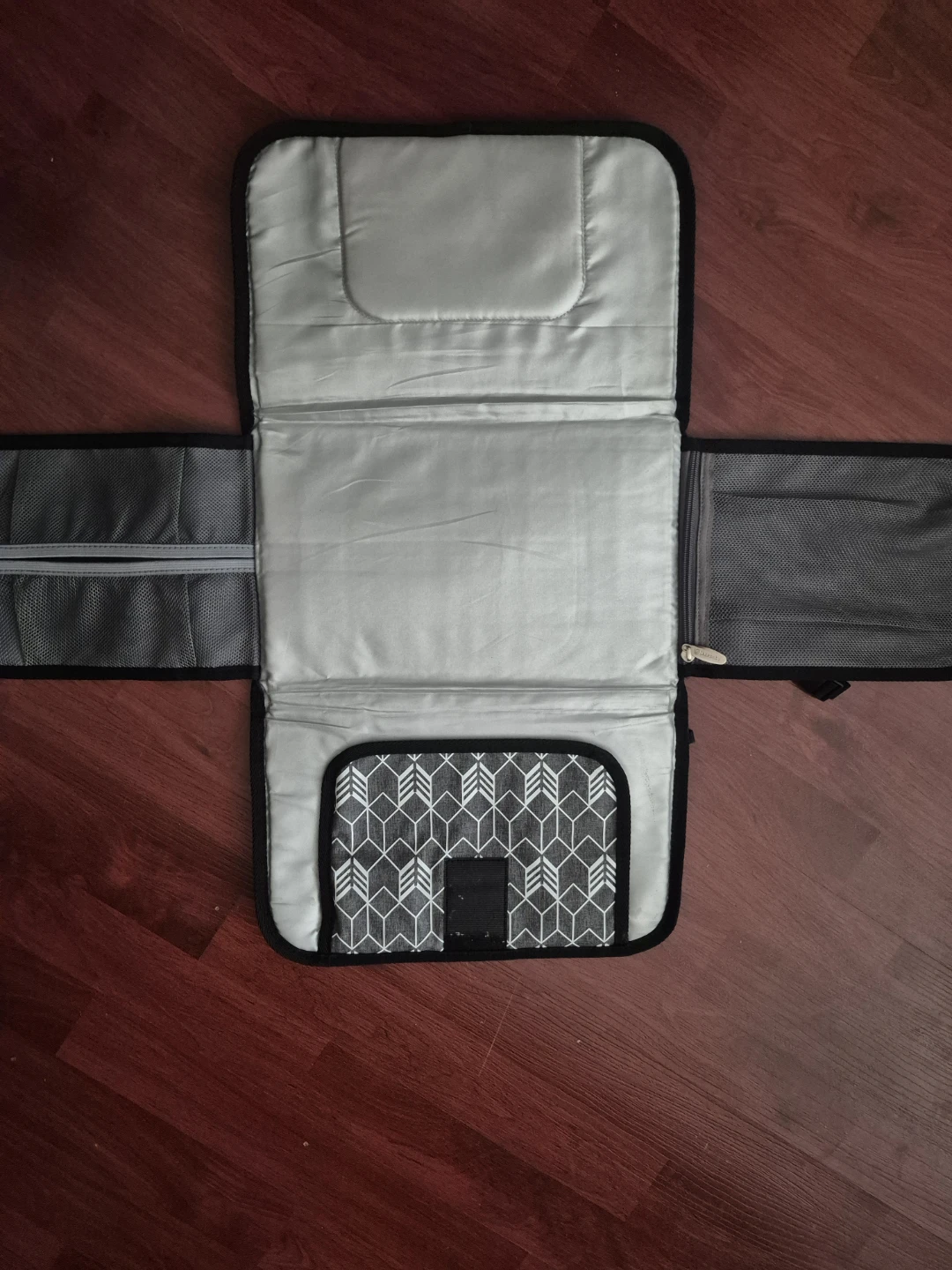 Lakebaby Portable Diaper Changing Mat - photo 2