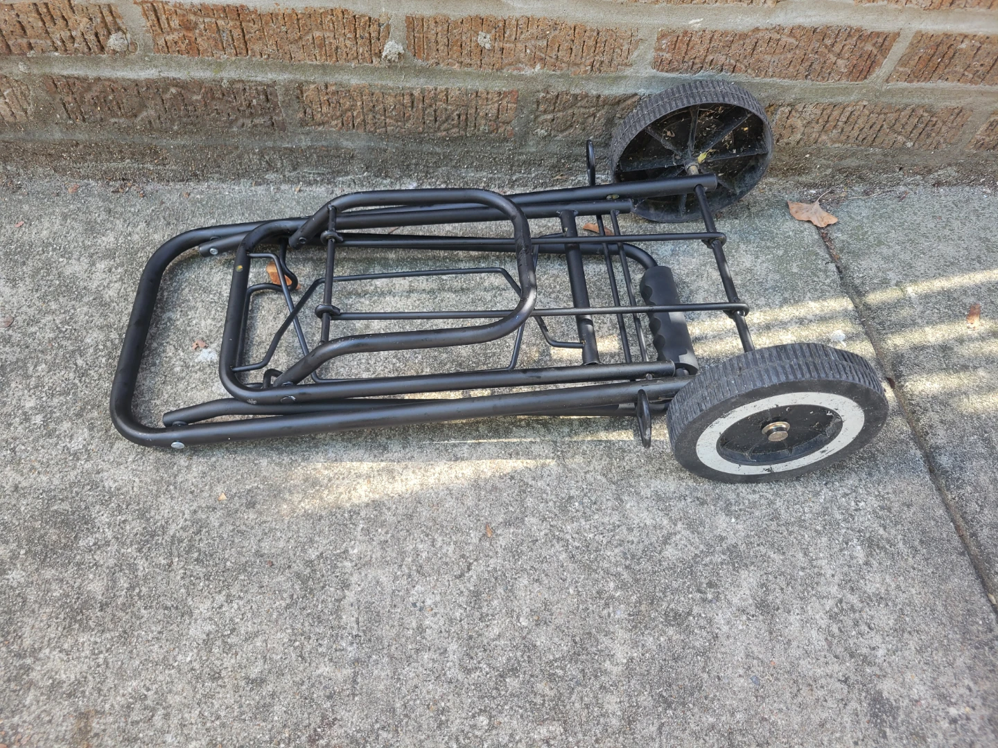 Collapsible Metal Hand Truck - photo 3