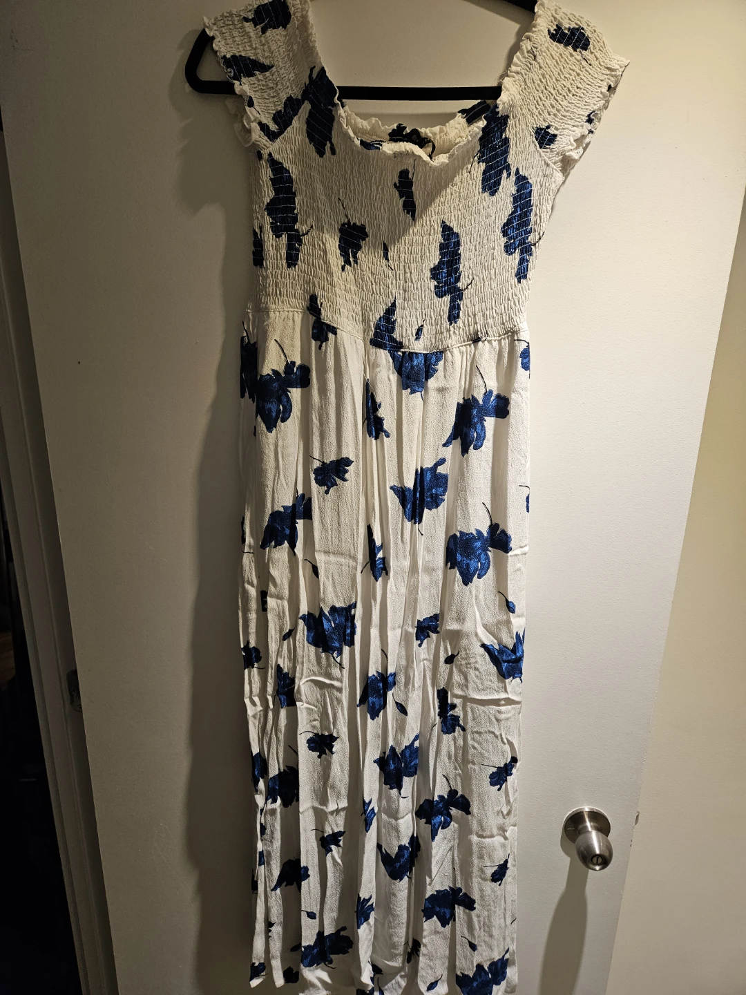 White and blue floral maxi dress - photo 3