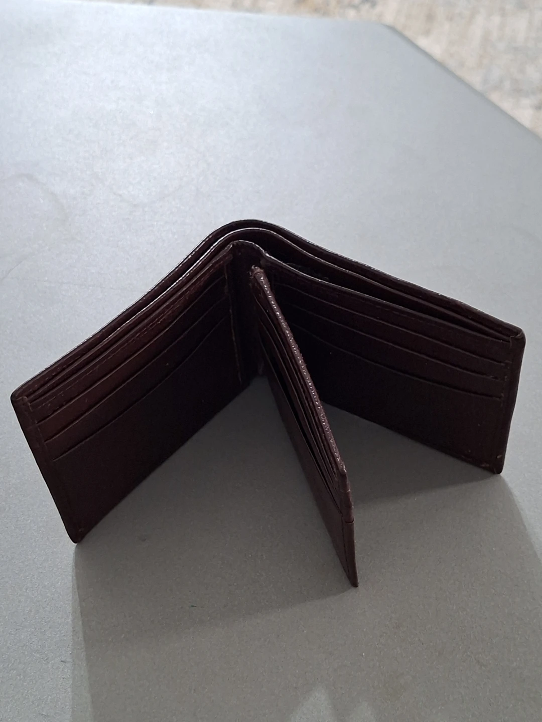 Brown Leather Bifold Wallet - photo 2