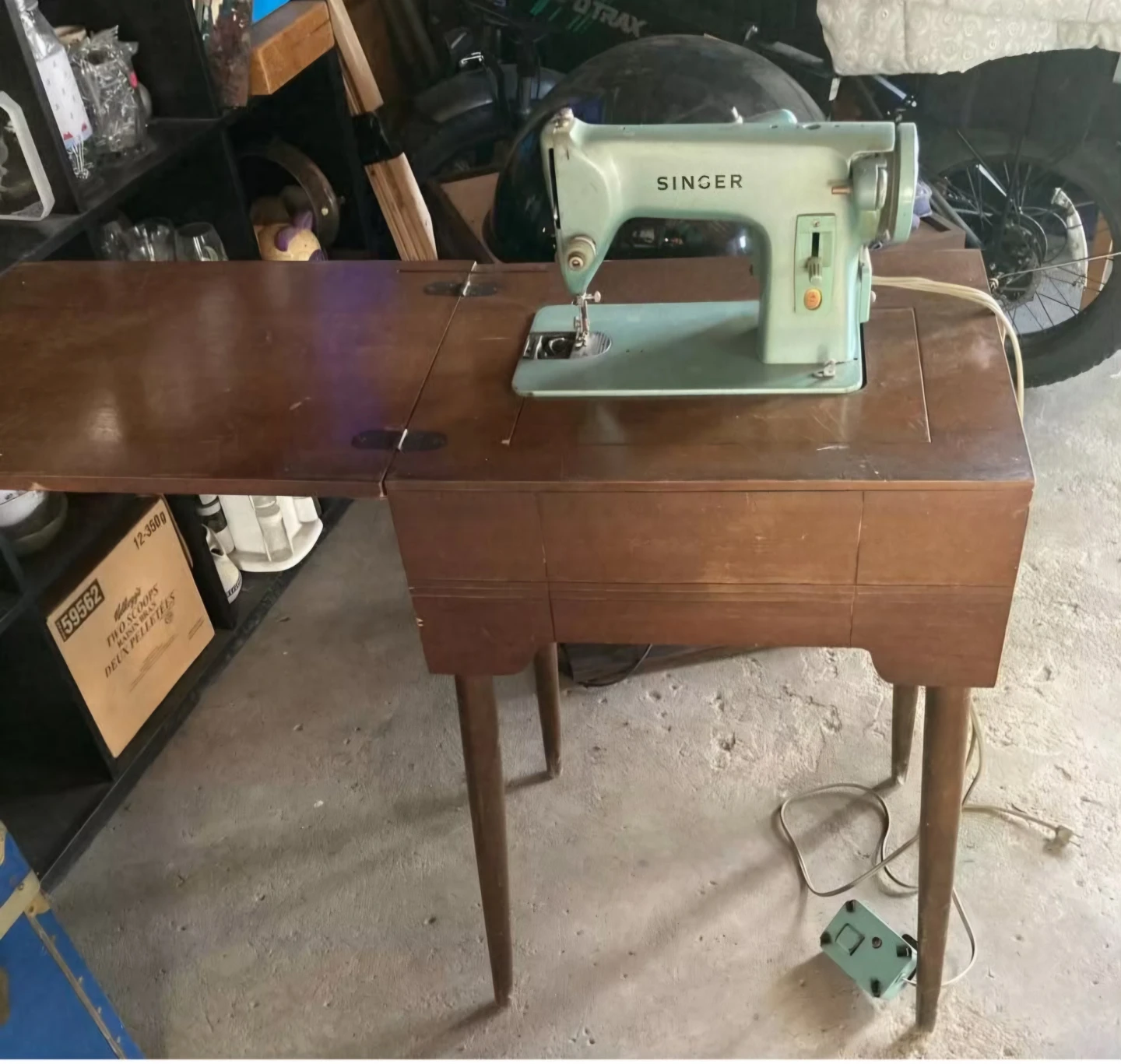 Vintage Singer Sewing Machine with Cabinet