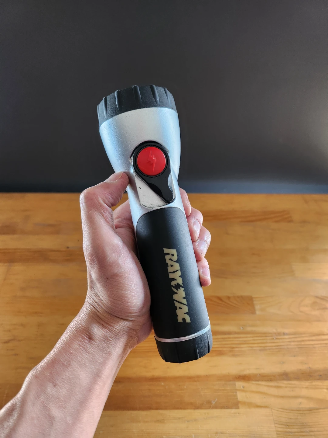 Rayovac General Purpose 4xAA Flashlight - photo 3