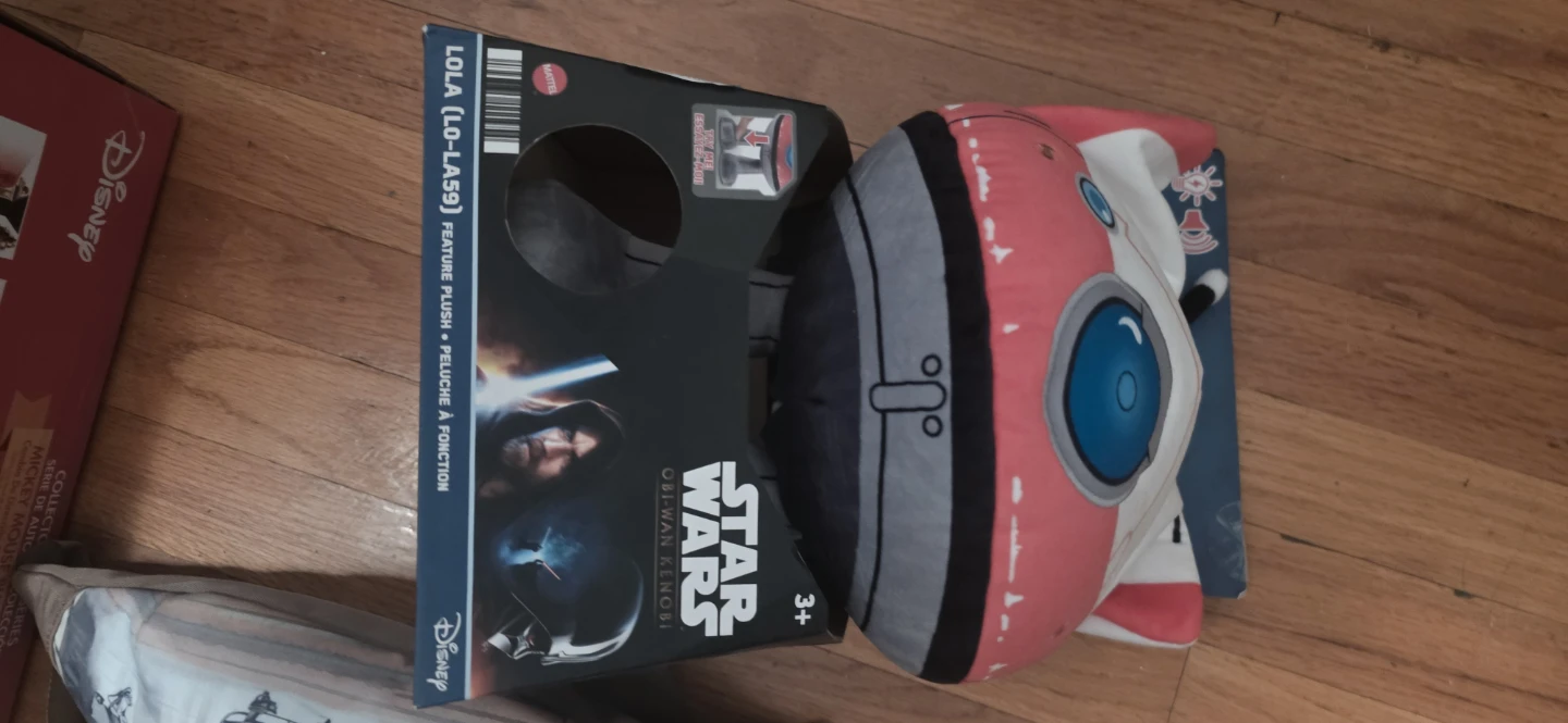 Disney & Star Wars Item Bundle - photo 3