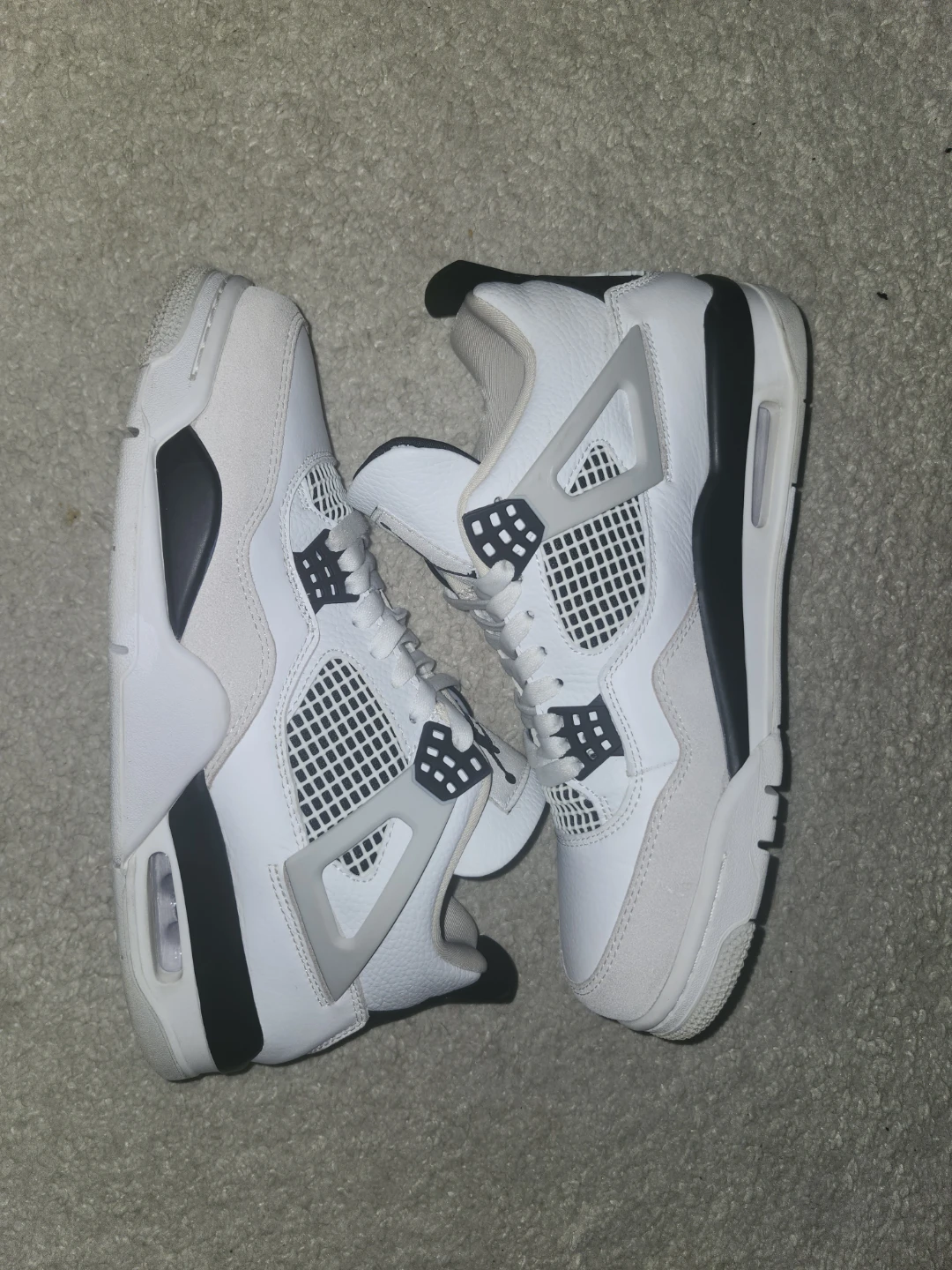 Air Jordan 4 Military Black