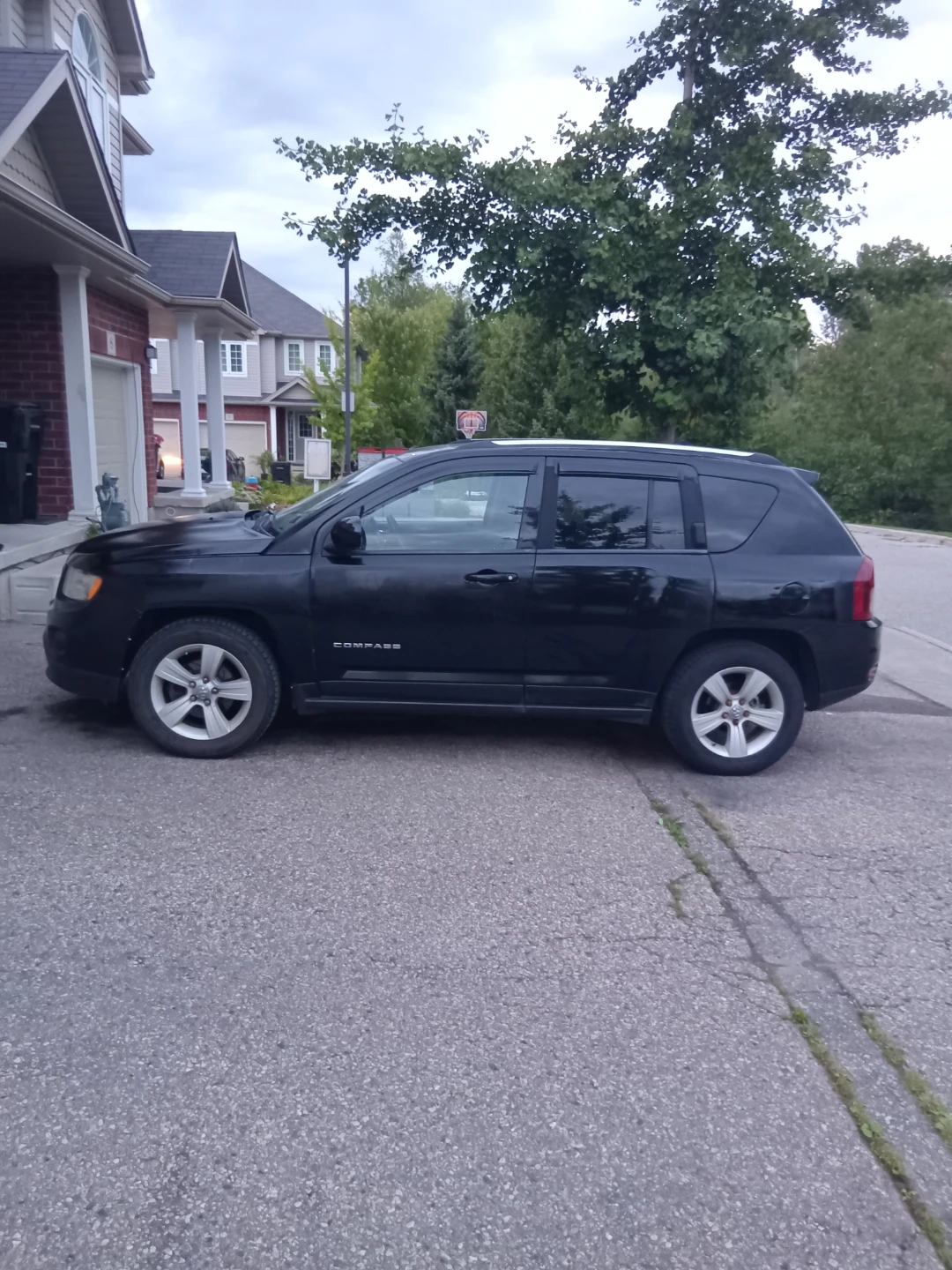Jeep Compass 4x4 SUV - photo 4