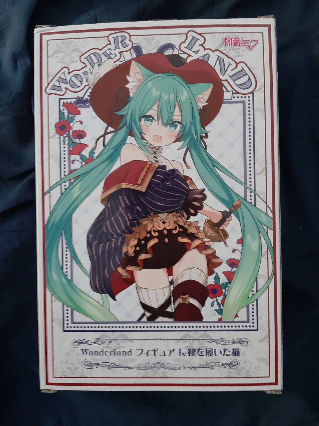 Hatsune Miku Wonderland Puss in Boots Figure