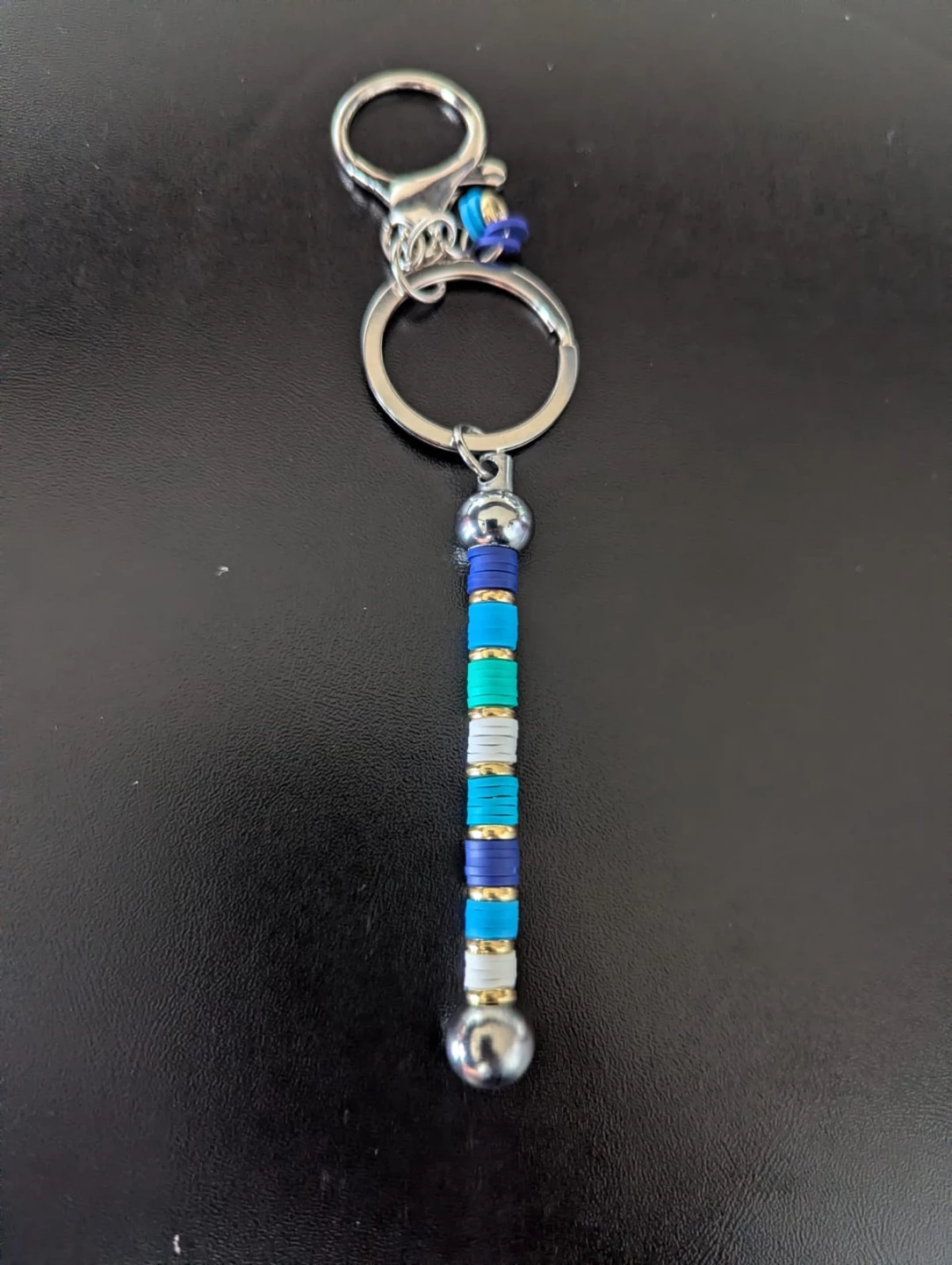 Beaded Keychain Multi-colour🏈 - photo 2