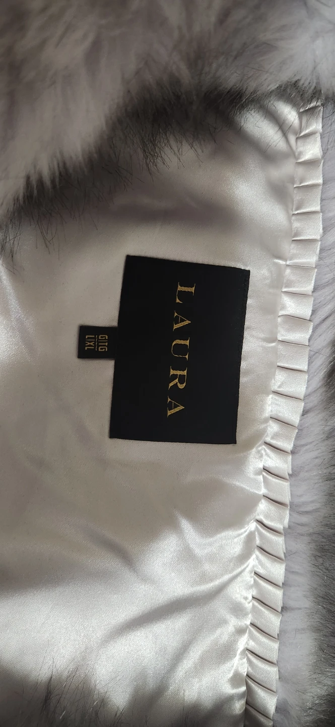Laura Faux Fur Shawl Wrap - photo 5