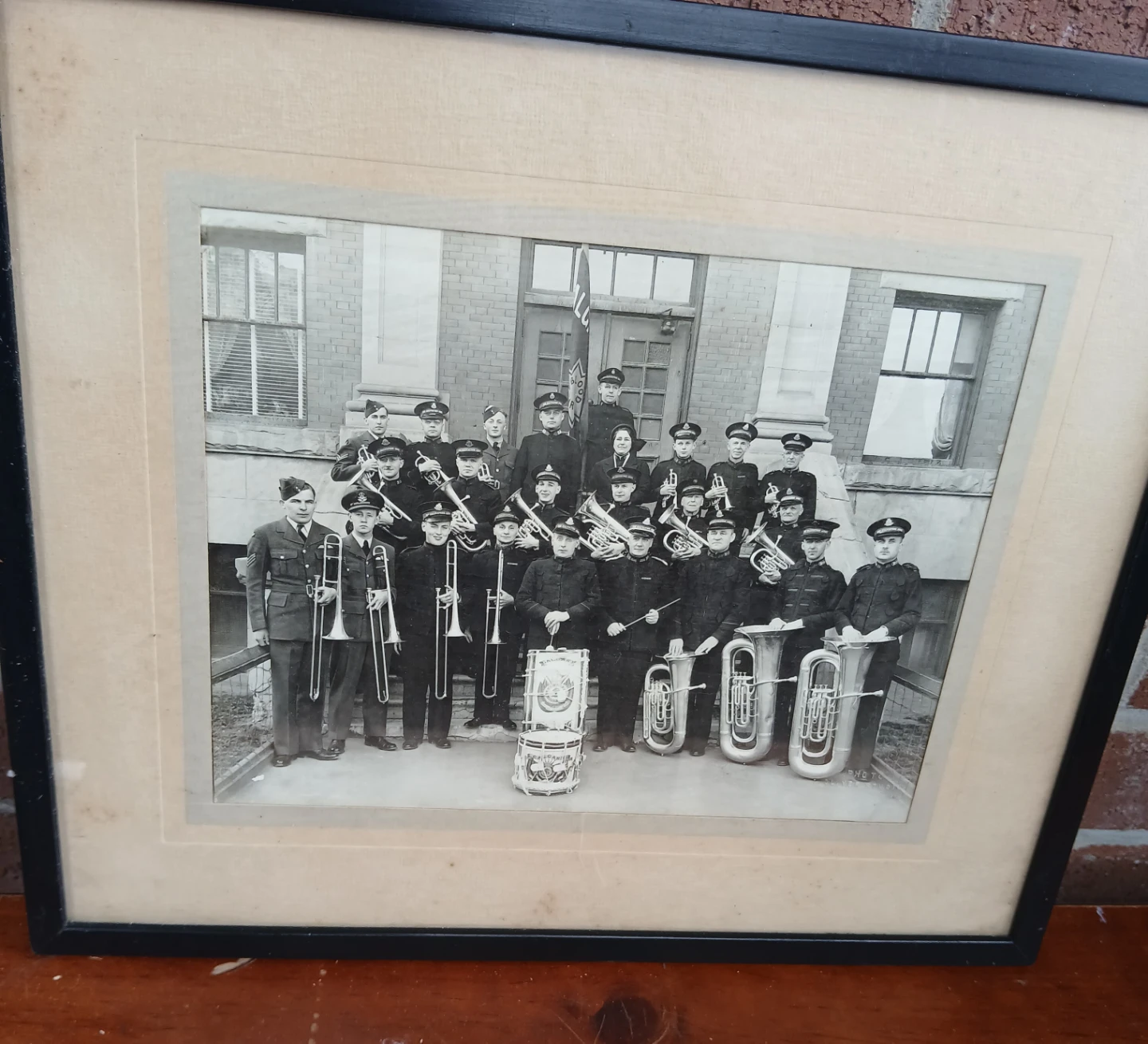 Three Vintage Framed Black and White Photographs - photo 3