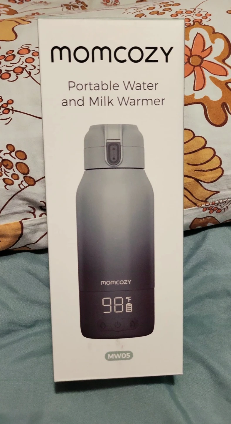 Brand new Momcozy Portable Water and Milk Warmer MW05