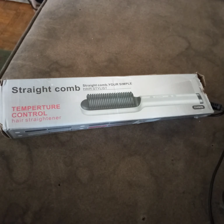 FH909 Straight Comb Hair Straightener 🏈