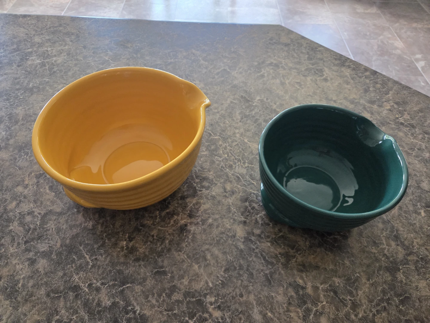 Serving bowls