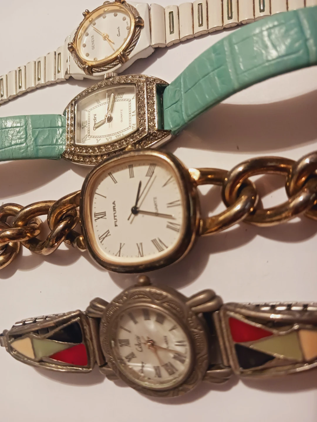 GIVE ME YOUR OFFERS! Lot of 4 Vintage Women's Watches - photo 2