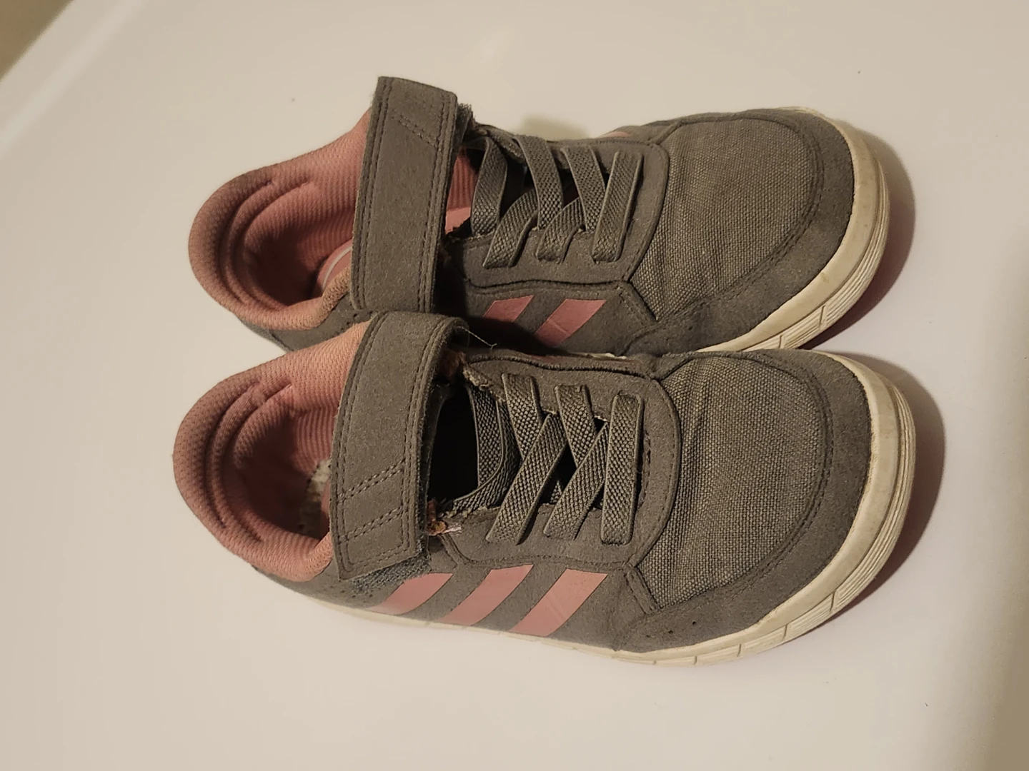 Adidas Kids Sneakers Size 1 - photo 3
