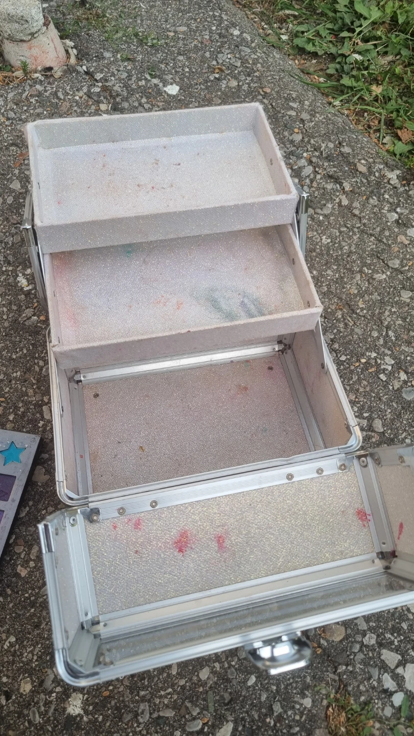 L.O.L. Surprise! Glam Rock Vanity Case - photo 2