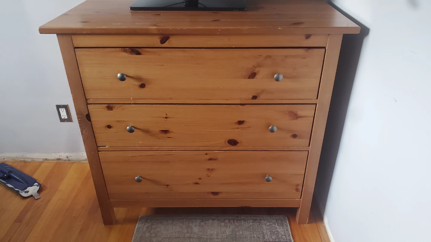 Dresser