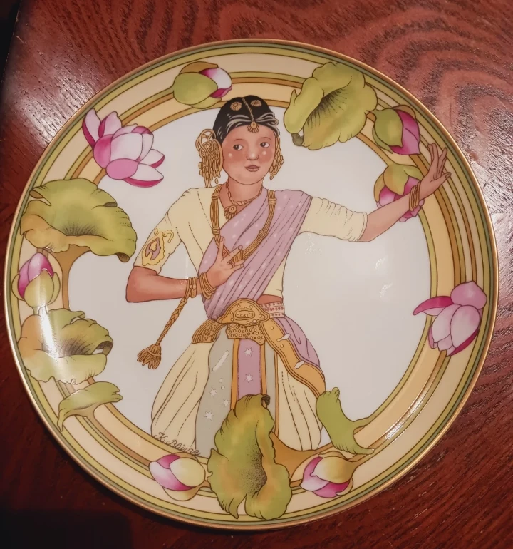 Heinrich Villeroy & Boch UNICEF Child of India Plate
