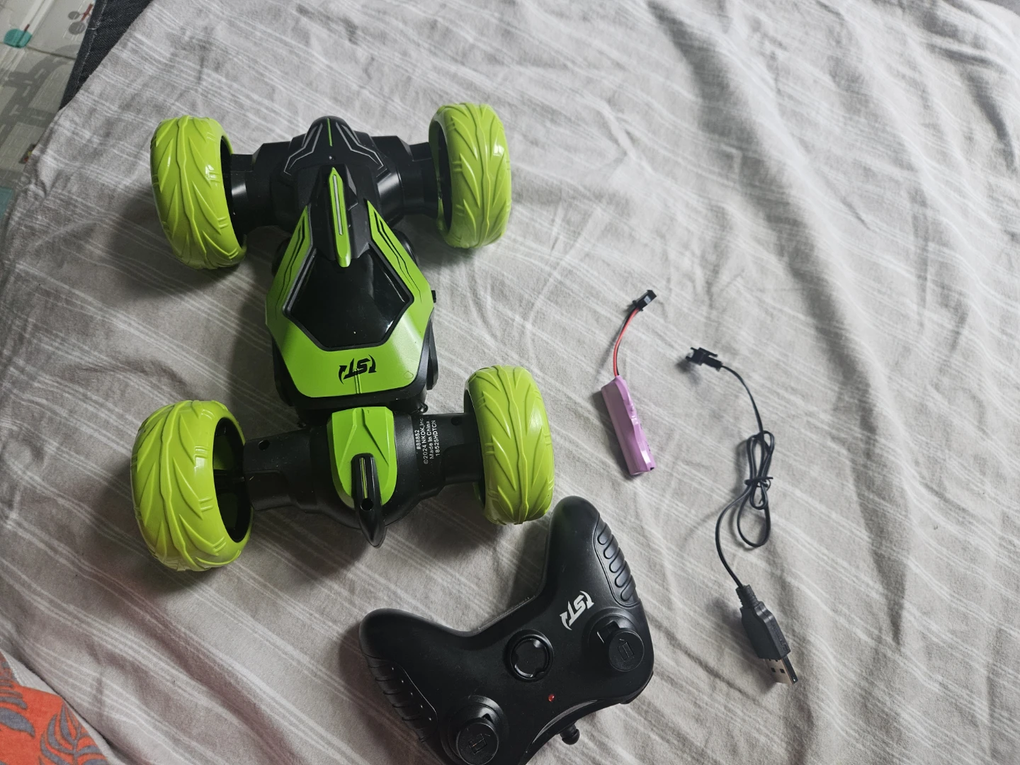 Stunt remote car