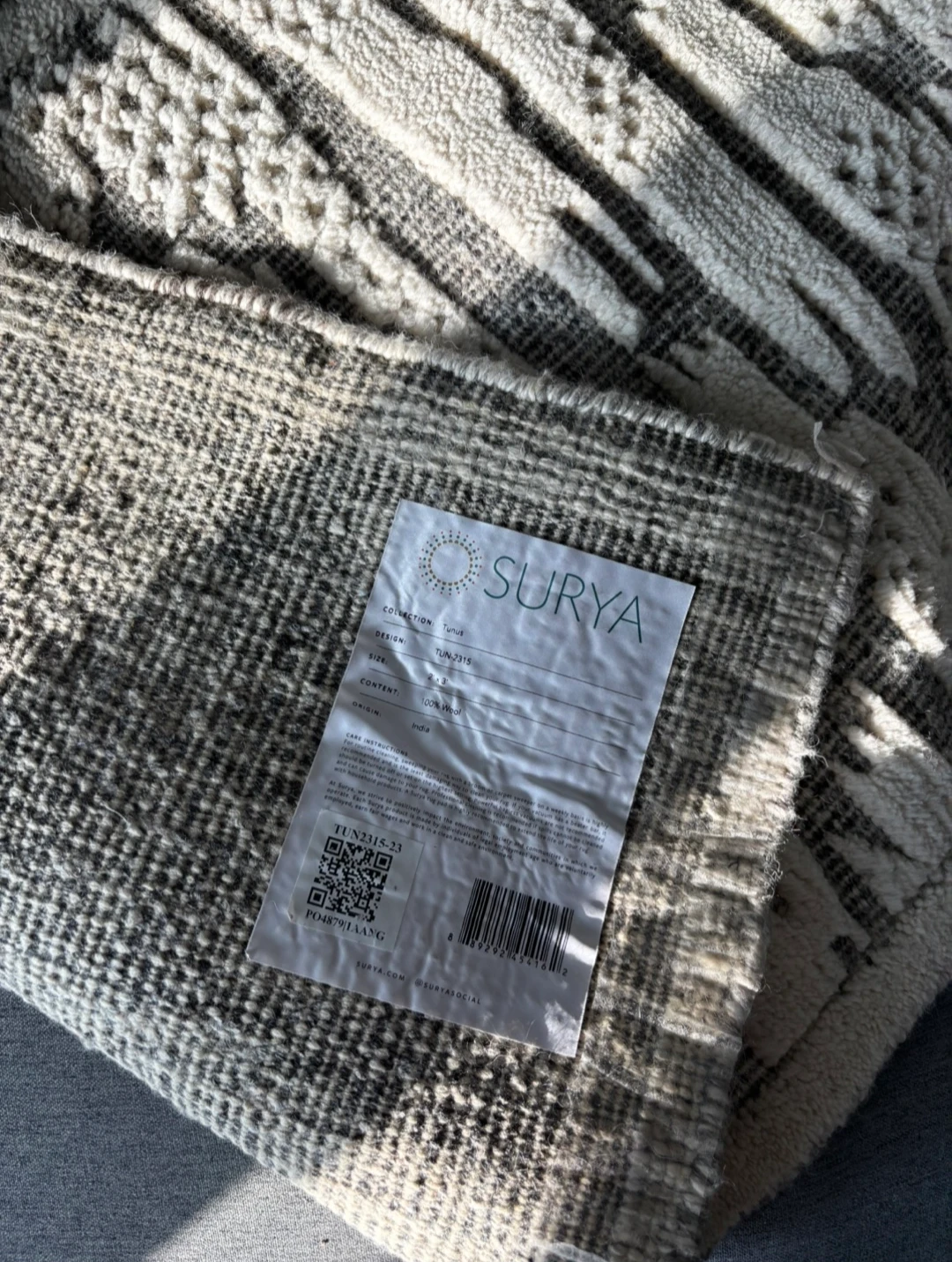 Surya designer wool rug - photo 2