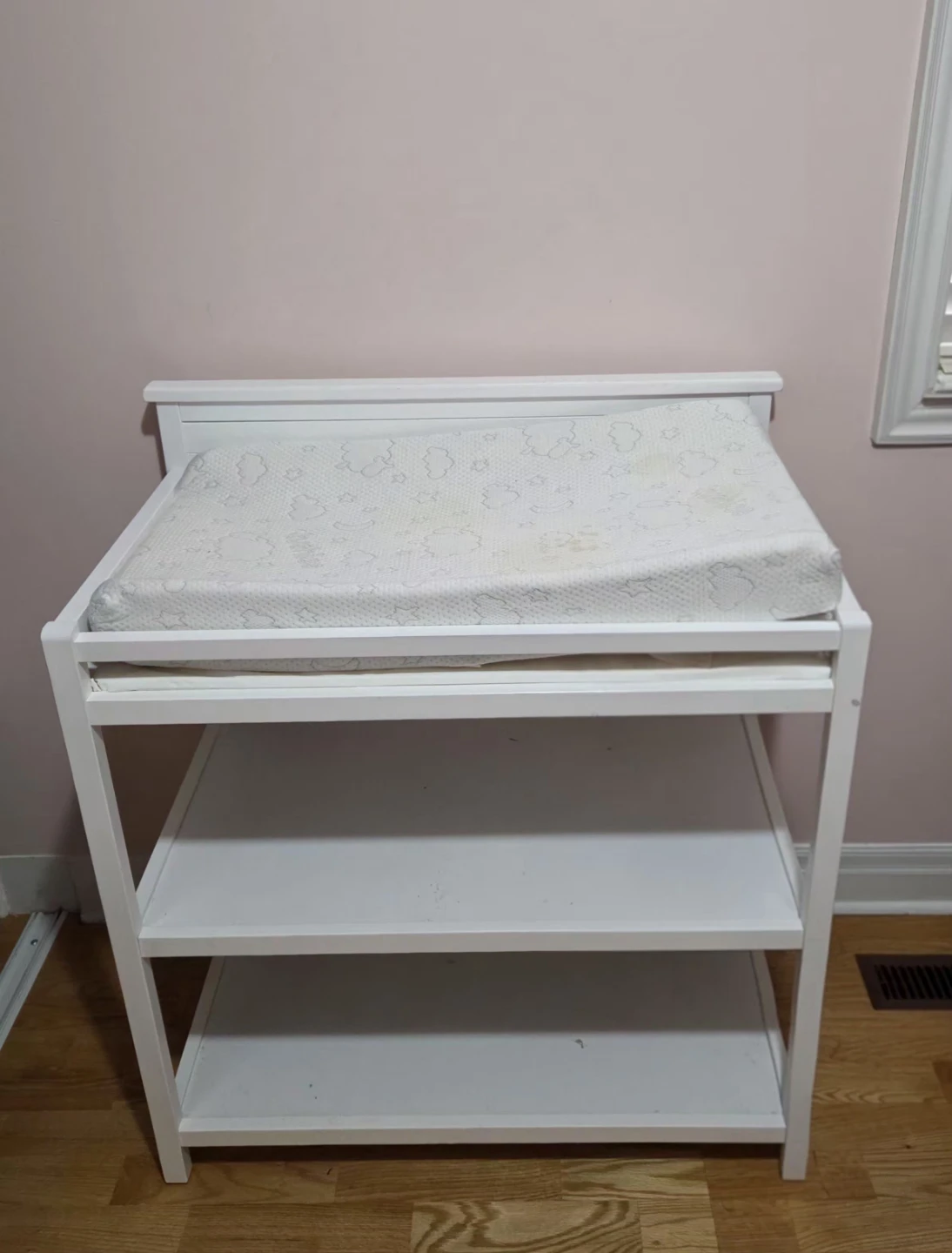 White Wooden Baby Changing Table (Includes Pad & Safety Bumper)