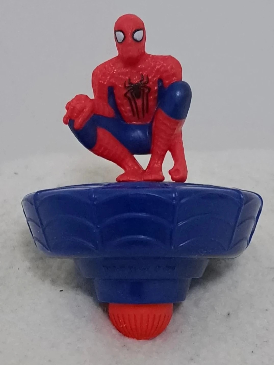Marvel Fan Bundle (Game, Toy and Posters) - photo 4