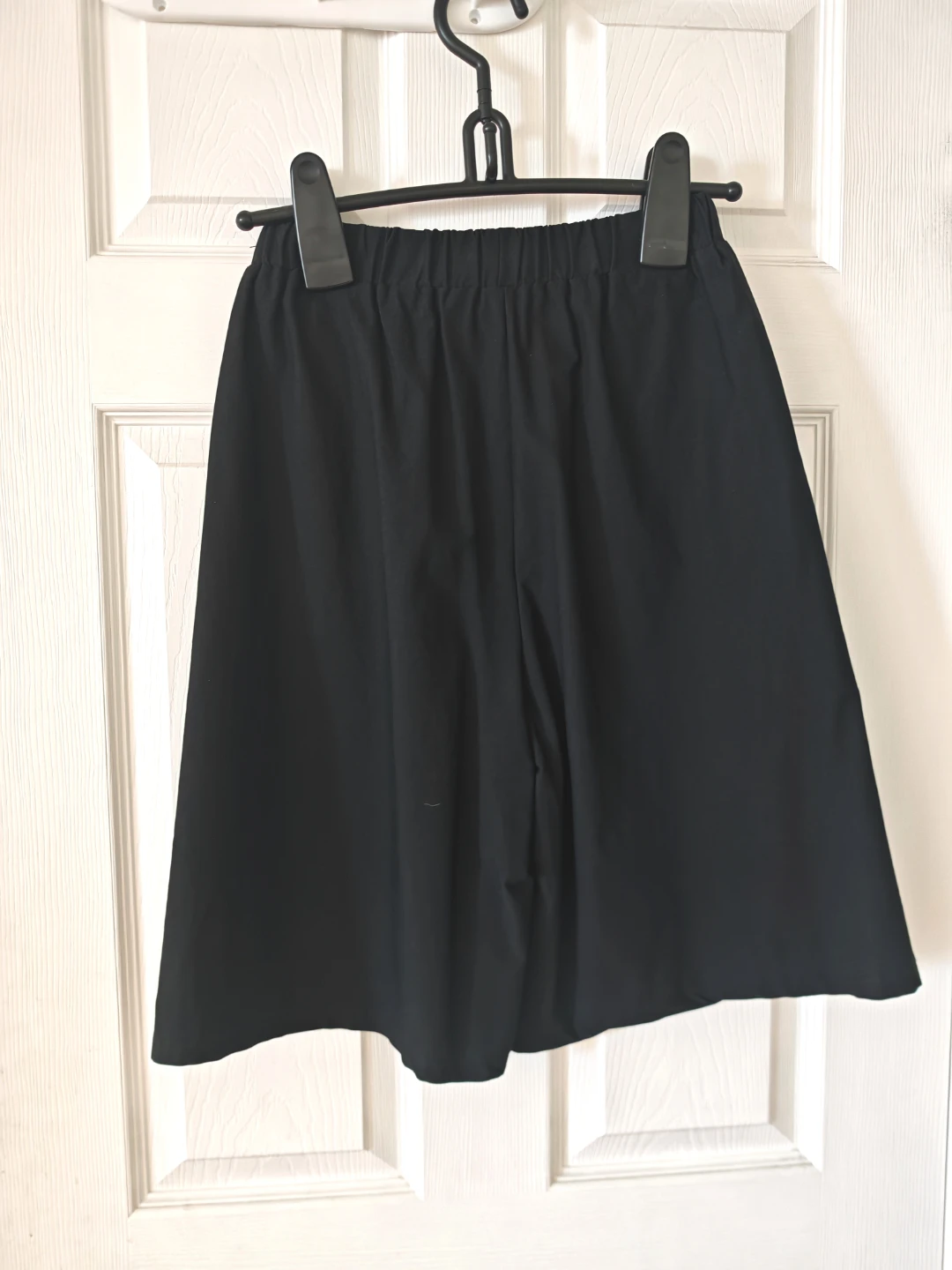 Black Culottes with Button Detail - photo 2