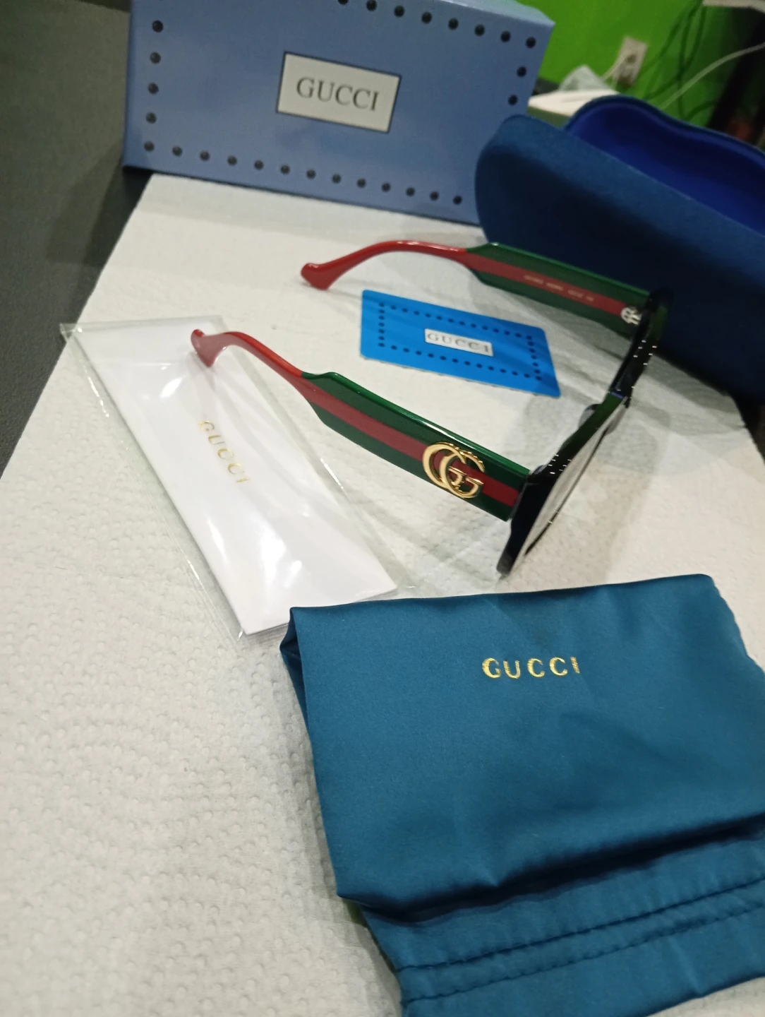 Gucci Square Sunglasses women's - photo 4