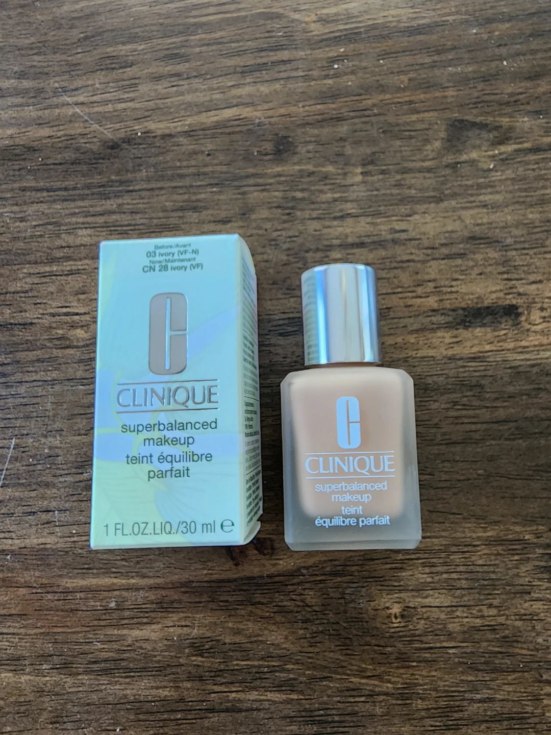 Clinique Superbalanced Makeup Foundation – Shade CN 28 Ivory 🏈 - photo 3