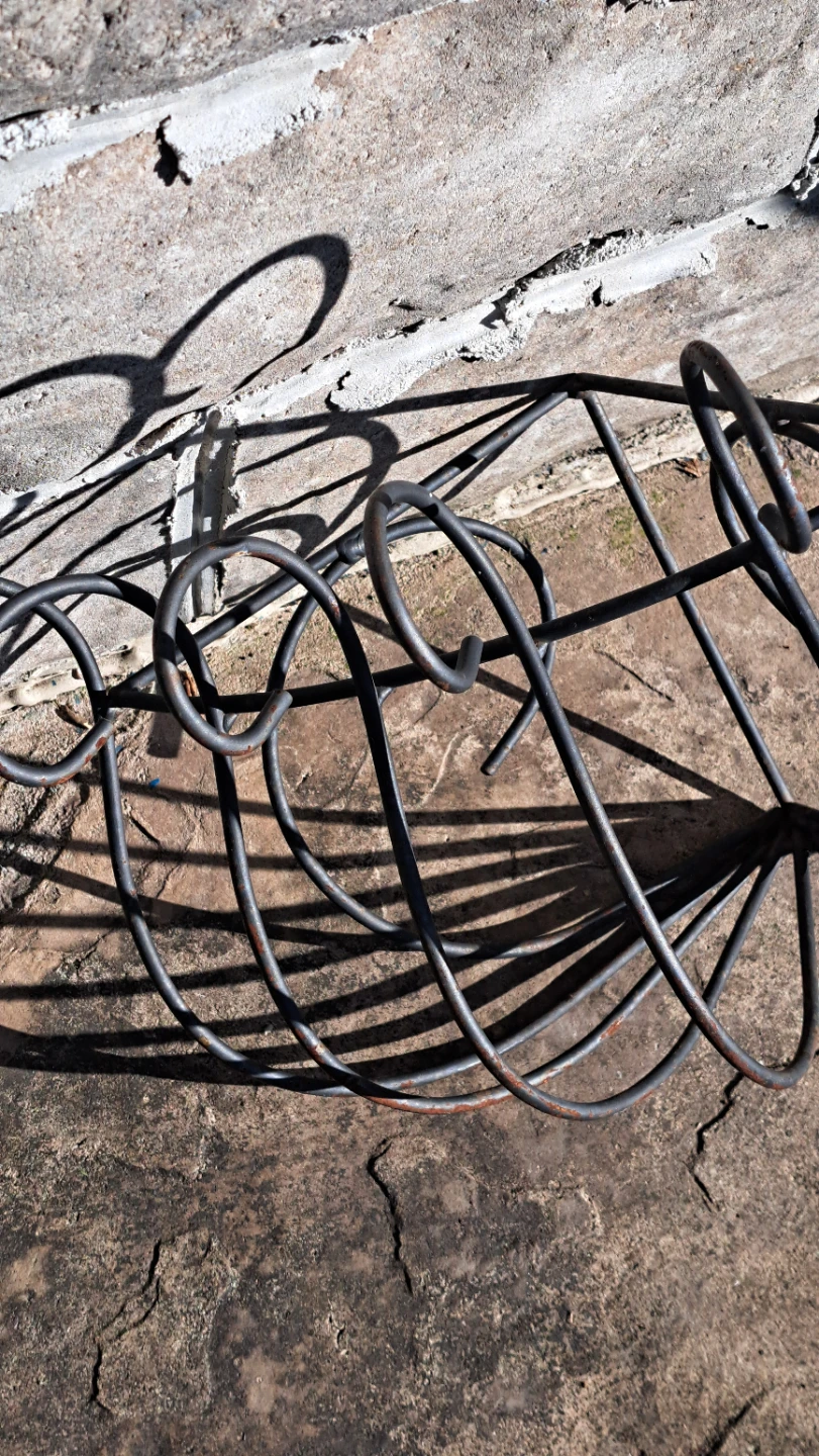 Corner Metal Wire Basket Plamter
