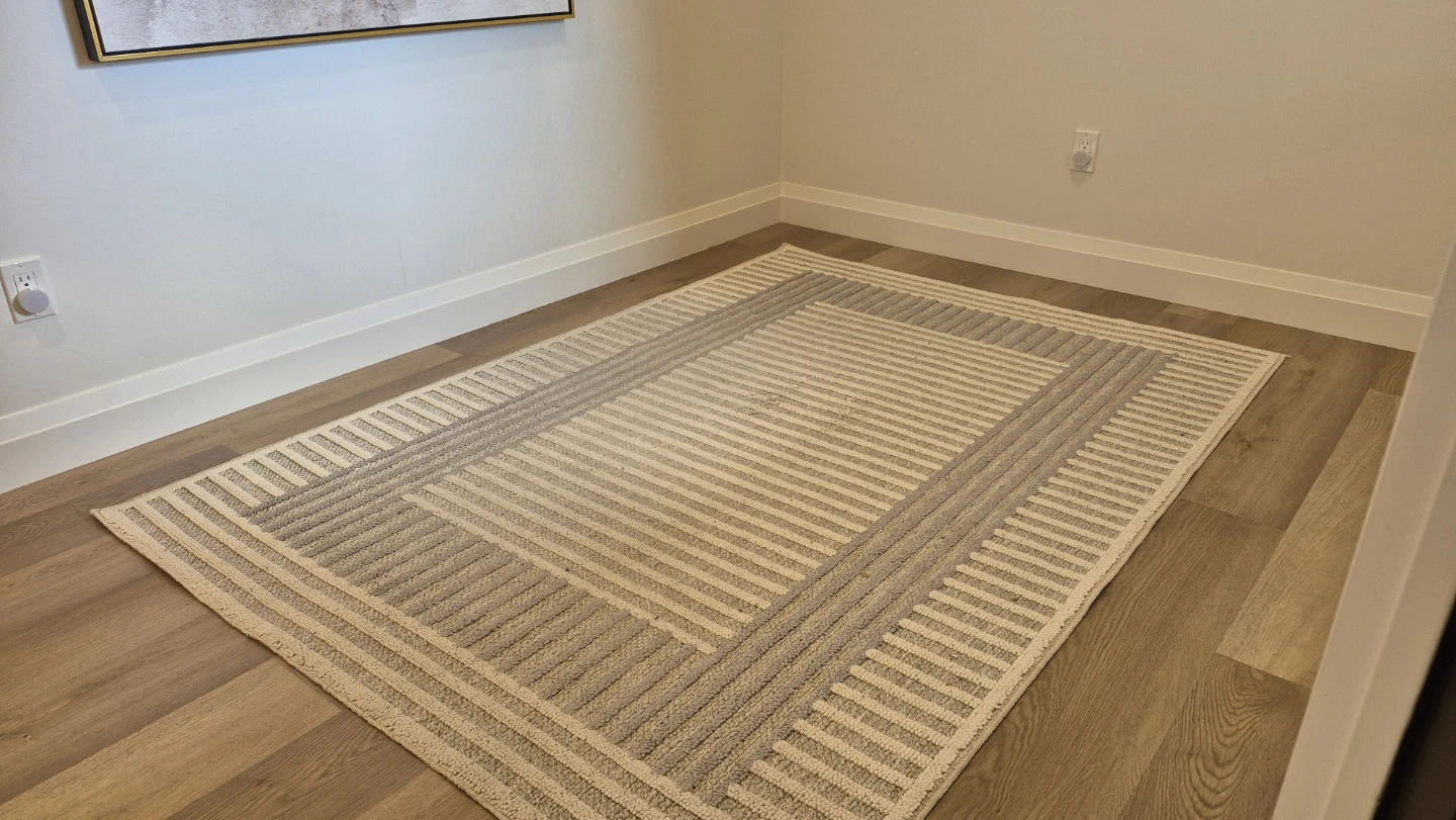 Wilson Light Grey Area Rug 5'3" x 7'7" - photo 3