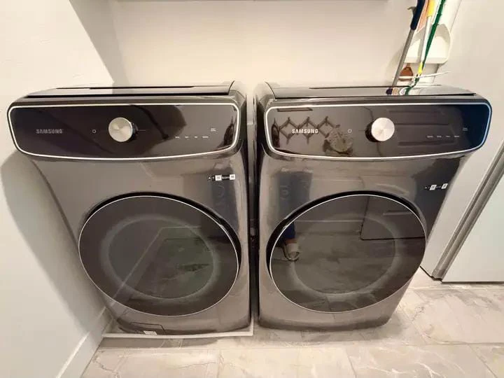Samsung Washer and Dryer Set - photo 3