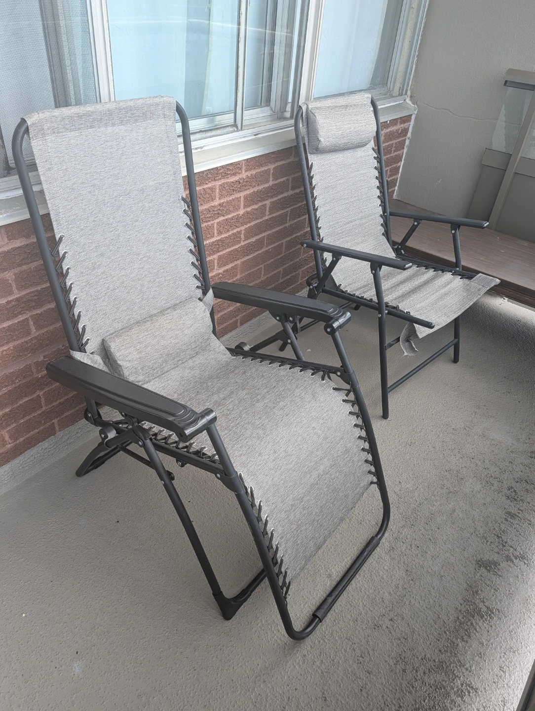 Set of 2 Grey Zero Gravity Chairs
