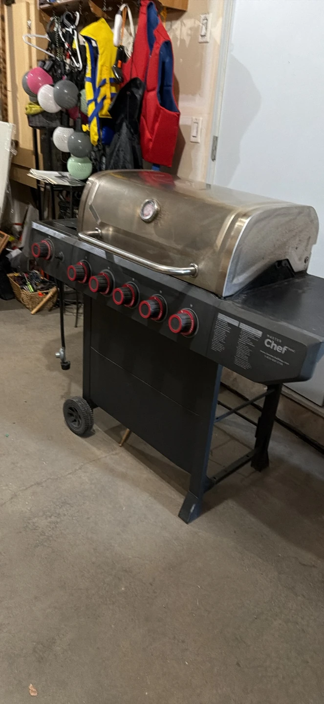 Master Chef 5-Burner Propane BBQ - photo 2