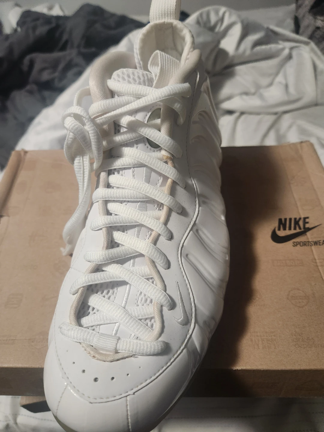 Nike Air Foamposite One White Size 9.5 - photo 2