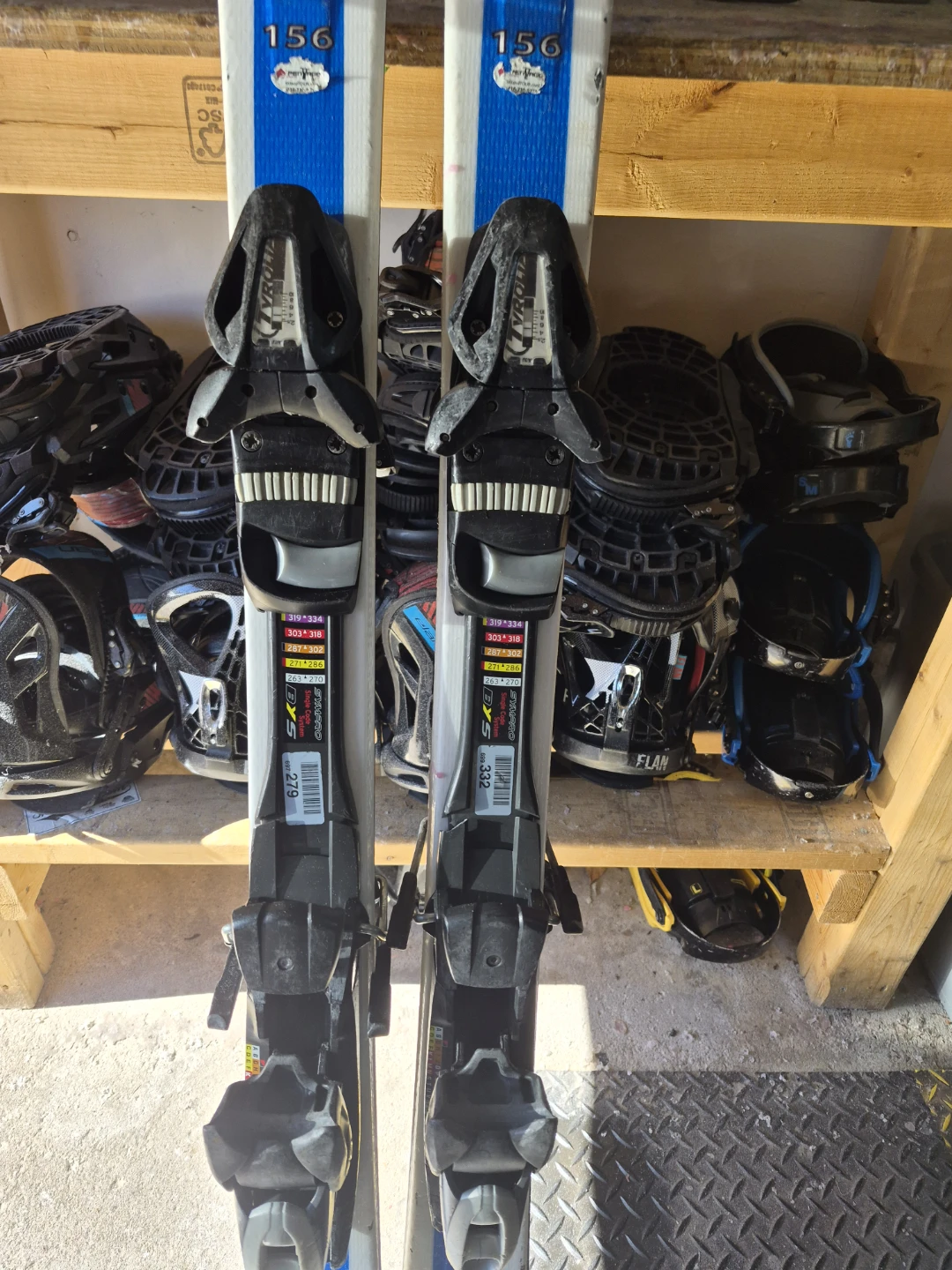 Head Shape 3.0 Skis with Tyrolia Bindings - photo 2
