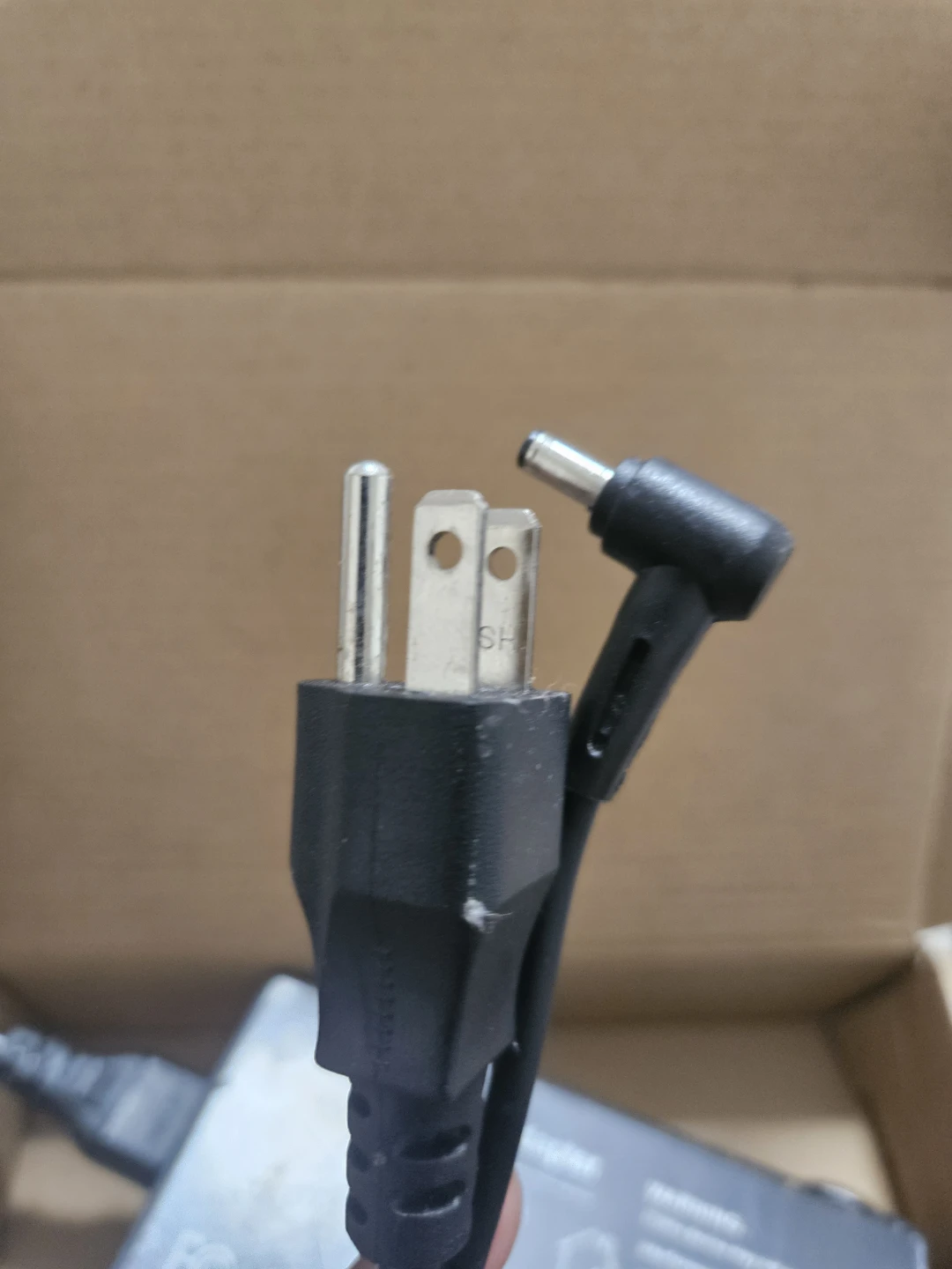 (NEW) Replacement 150W AC Adapter 20V 7.5A - photo 2